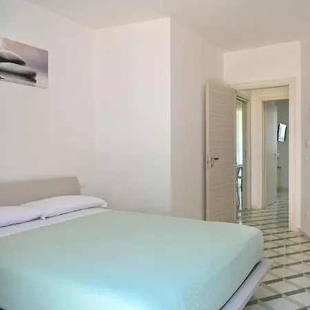 Perle Marine Castro (Lecce)